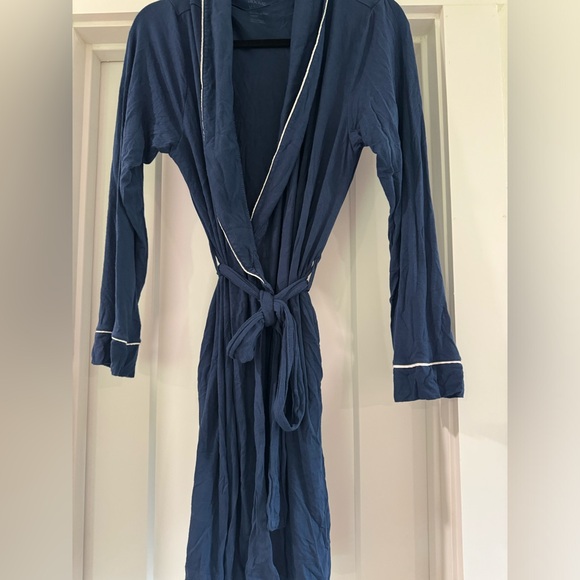 Navy robe - Picture 2 of 3